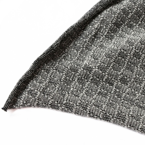 Grey Plaid သိုးမွှေးထည်ထည်