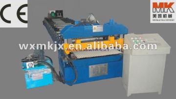 Wave panel roll forming machine