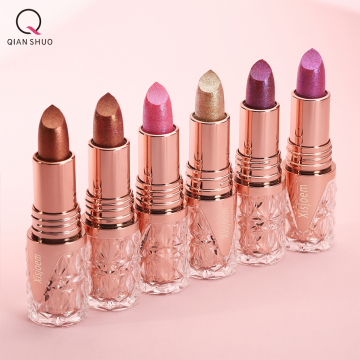 Lipstik Berlian Coklat Krim Berlapis Emas dengan Hasil Akhir Berkilau