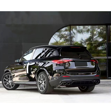 Diffusore posteriore Design GLC43 con tubo di scarico in argento nero lucido per Mercedes Benz GLC Classe X254 2024