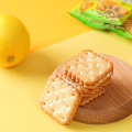 بسكويت ساندويتش بنكهة جبنة الليمون، وجبة خفيفة كريمية مقرمشة