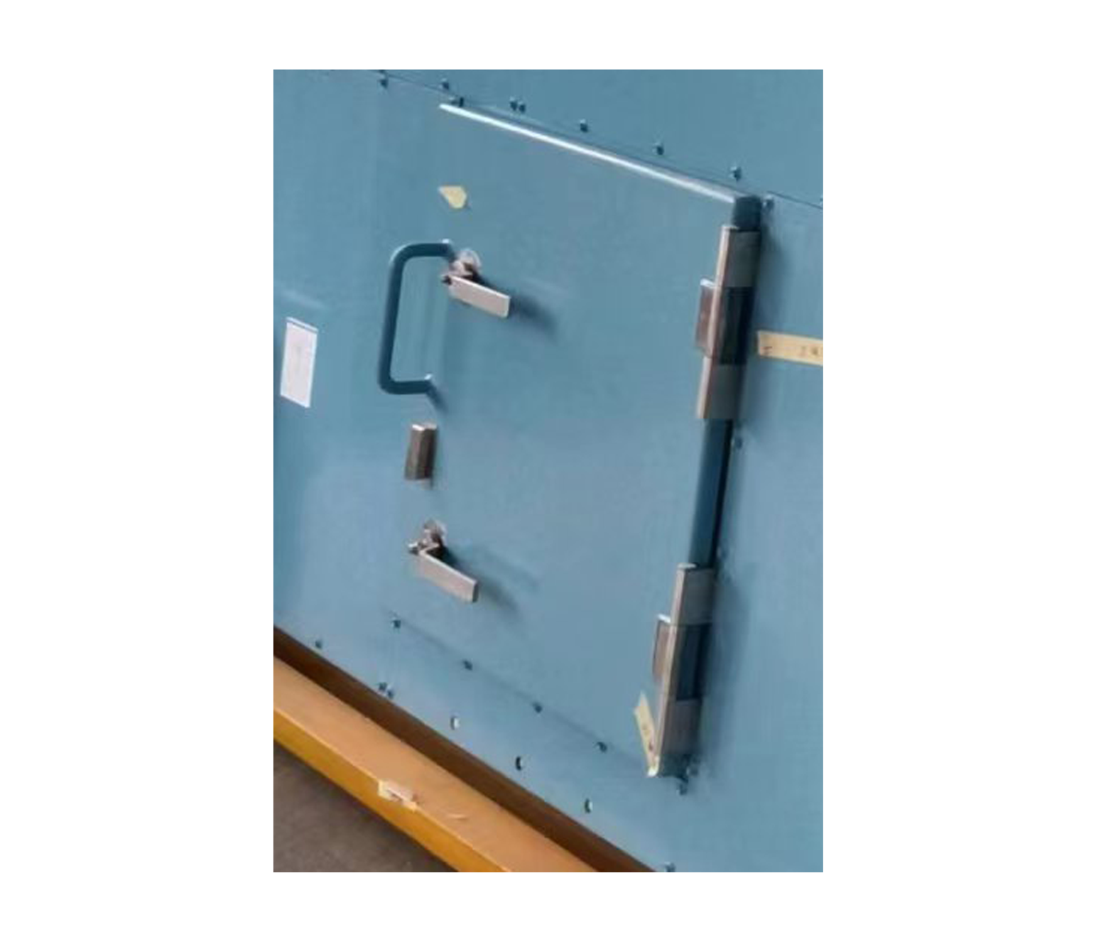 Air intake system Implosion doors