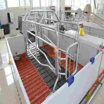 Hot Dip Galvanized Pig Farrowing Crate For Sale sow crate farrowing pen With High Quality
