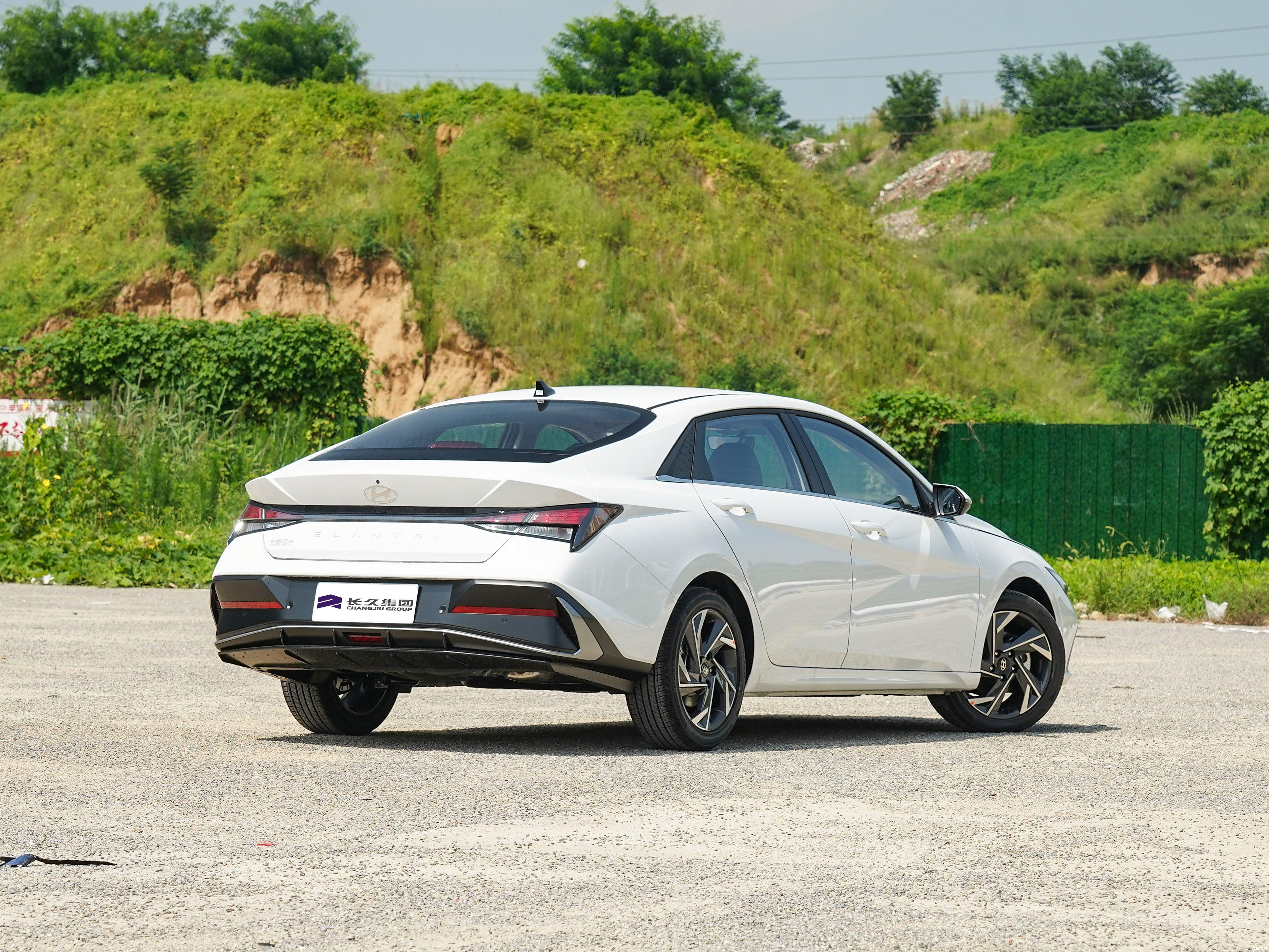 Hyundai Elantra 1.5L sedan car