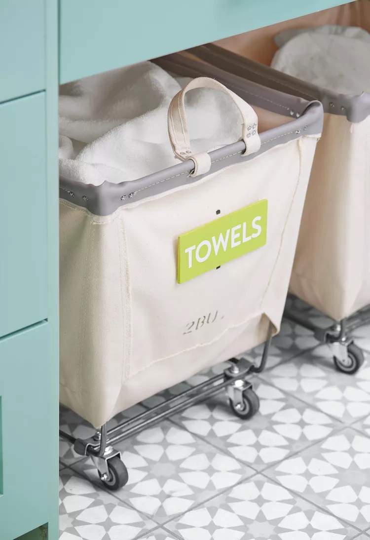 Siri Tuala (2) towel series (2)
