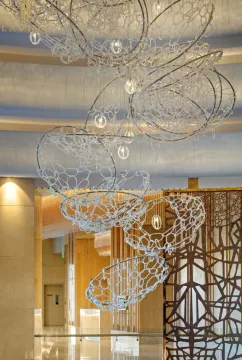 Entryway large custom hotel glass chandelier