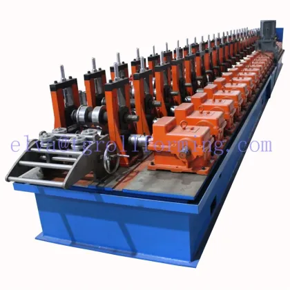 Automatic solar photovoltaic stent production line