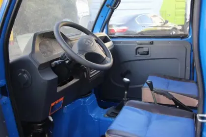 Three wheeled manure suction truck for sale