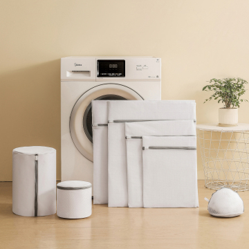 Reusable Mesh Laundry Bag: An Eco-Friendly Solution for Your Washing Machine