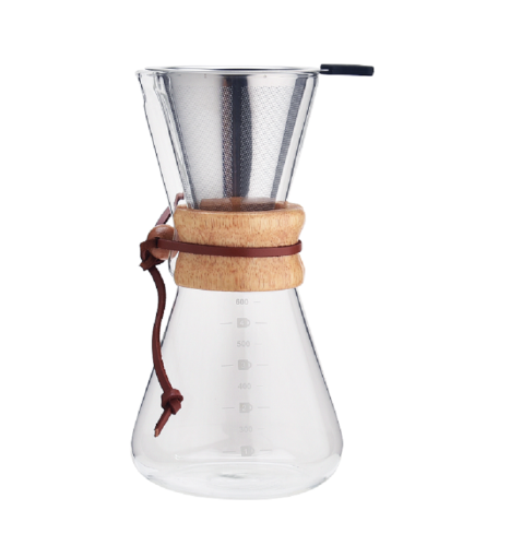 竹スリーブ600mlのコーヒーメーカーに注ぐ
