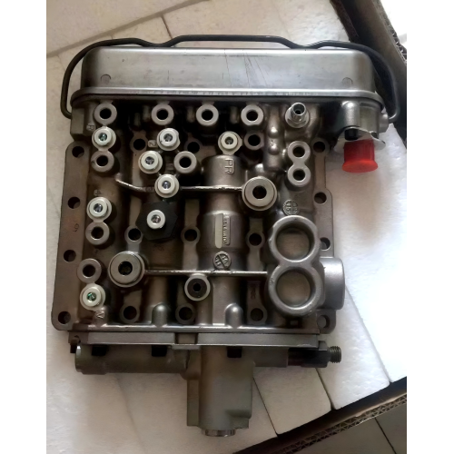 Válvula de control de transmisión del cargador de ruedas