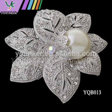2015 new design crystal flower brooch