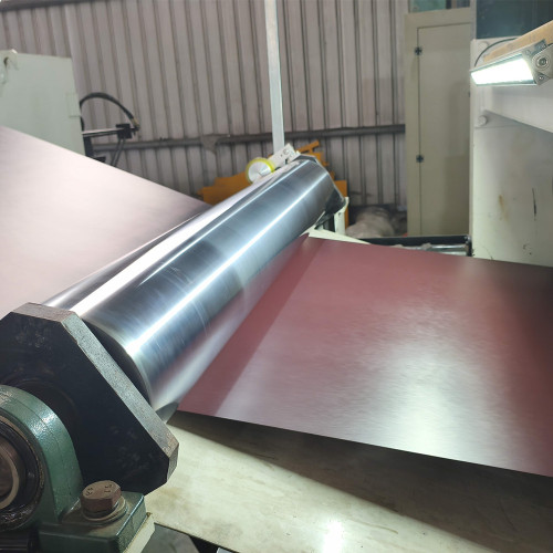 Acero inoxidable laminado con película termoaislante