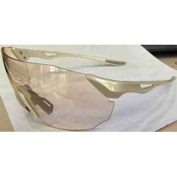 Streamlined photochromic glasses