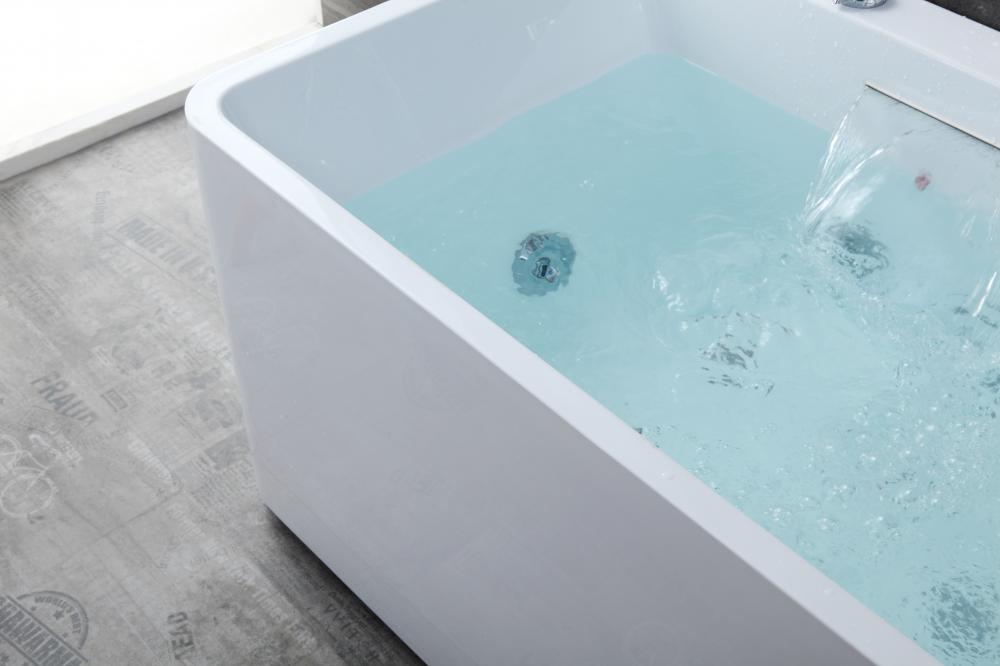 Bathtub1030