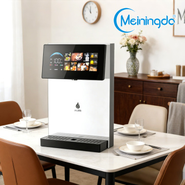 Elegante dispenser d'acqua bianco montato a parete