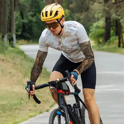 Summer Fishing Sunscreen Ice Sleeves - Camouflage Ice Silk Arm Covers for Men and Women