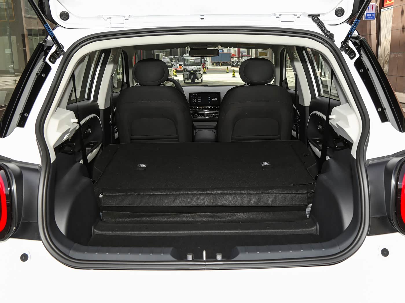 JAC E30X Yiwei 2025 Model