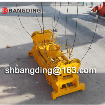 Hydraulic telescopic automatic container spreader frame