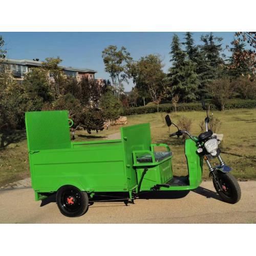 Four-barrel electric garbage pickup truck