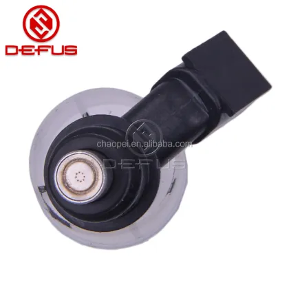 Custom-made Racing Motorcycle black color 160cc 8 holes fuel injector nozzle 16450-KVG-900 for Piaggio scooter