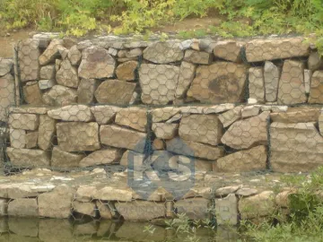 Galfan Gabion Box 95% Zinc +5% Al Polyethylene Coated Wire For Water And Soil Protection