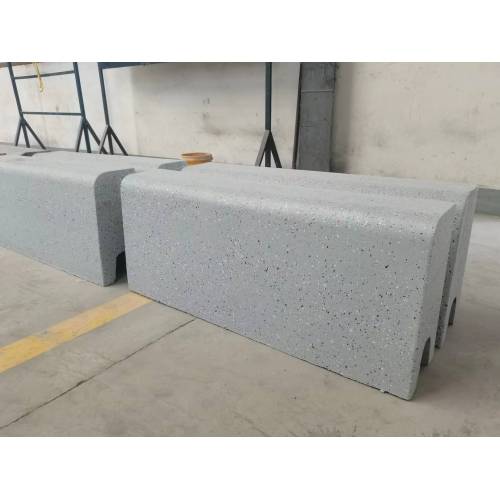 Máquina para fazer blocos de concreto com moldagem por vibração