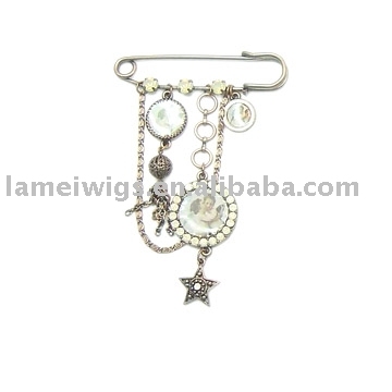 Brooch