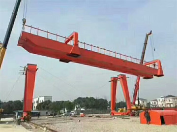 32 tons two hooks gantry crane