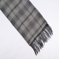 英国スタイルの格子縞のウール スカーフ