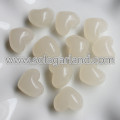 Encantos de perlas de corazón translúcido de plástico acrílico de 15 * 18 mm