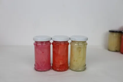 PICKLED SUSHI GINGER PINK PICKLED SUSHI GINGER WHITE
