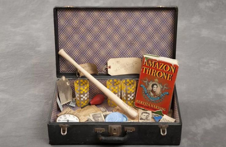 suitcase suitcase