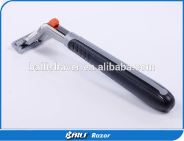 triple blade razor with cartridge blades