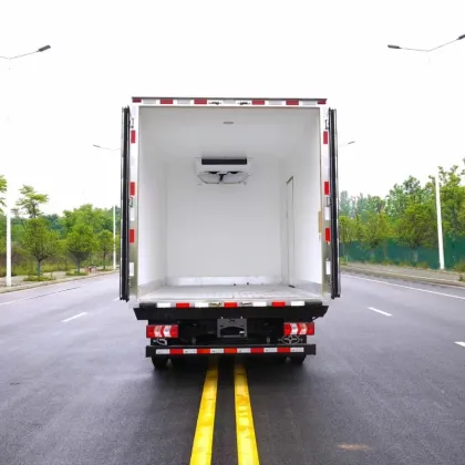 JAC 4-ton refrigerated truck