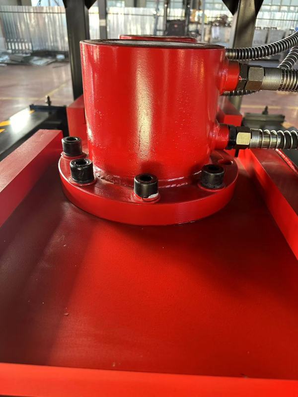 A flat bridge punching machine