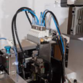 Macchina di inserimento del tubo di restringimento del calore automatico