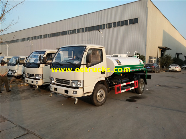 3000L Small Water Spraying Tanker Trucks