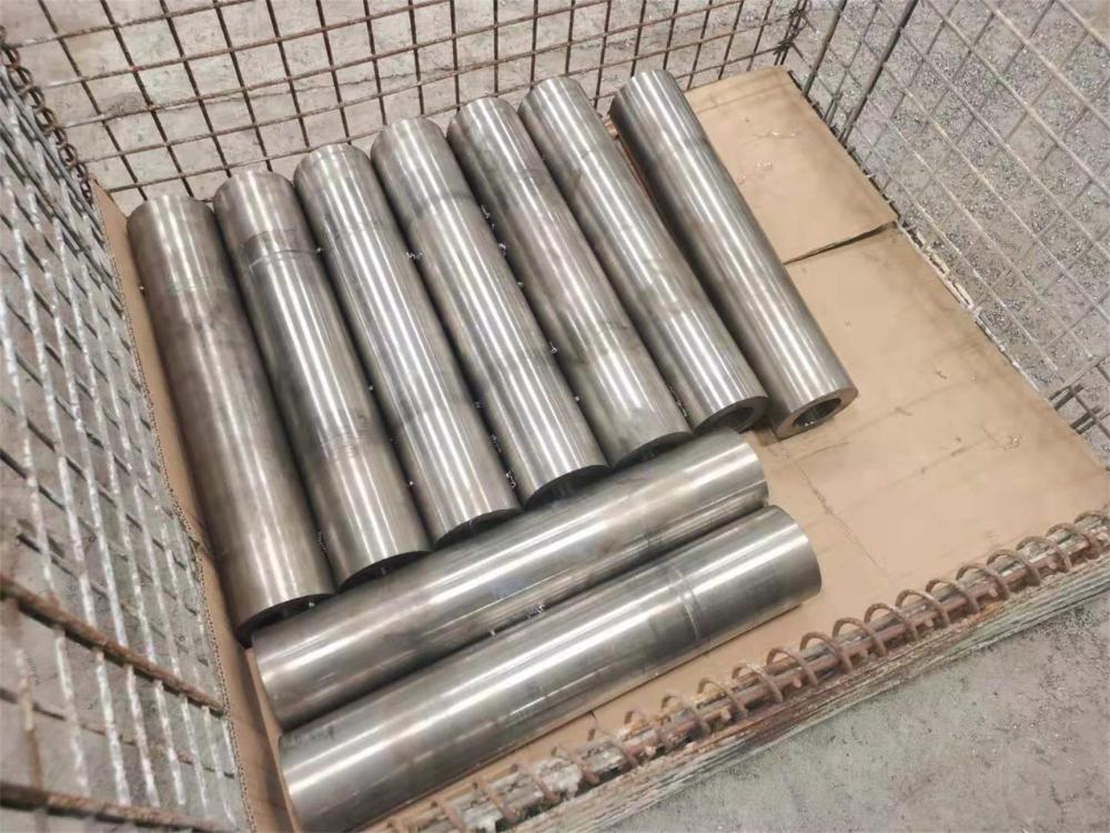 Carbon steel and alloy steel hollow bar for machining