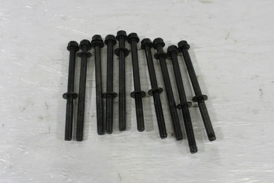 90005 PM3 003BOLT CYLINDER HEAD