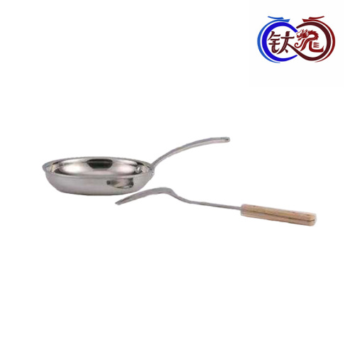 Бытовая сковорода из нержавейки.