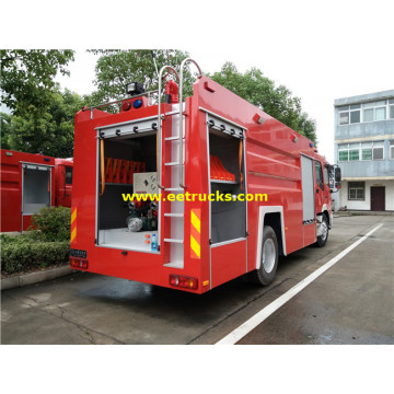 2000 galones 210hp Rescue Fire Fighting Trucks