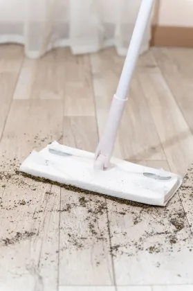 Convenient Mopping Wipes for Daily Cleaning