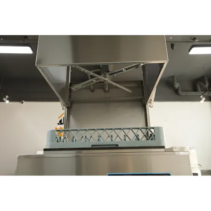 Commercial Dishwasher: High-Temp Door-Lift Restaurant Dishwasher