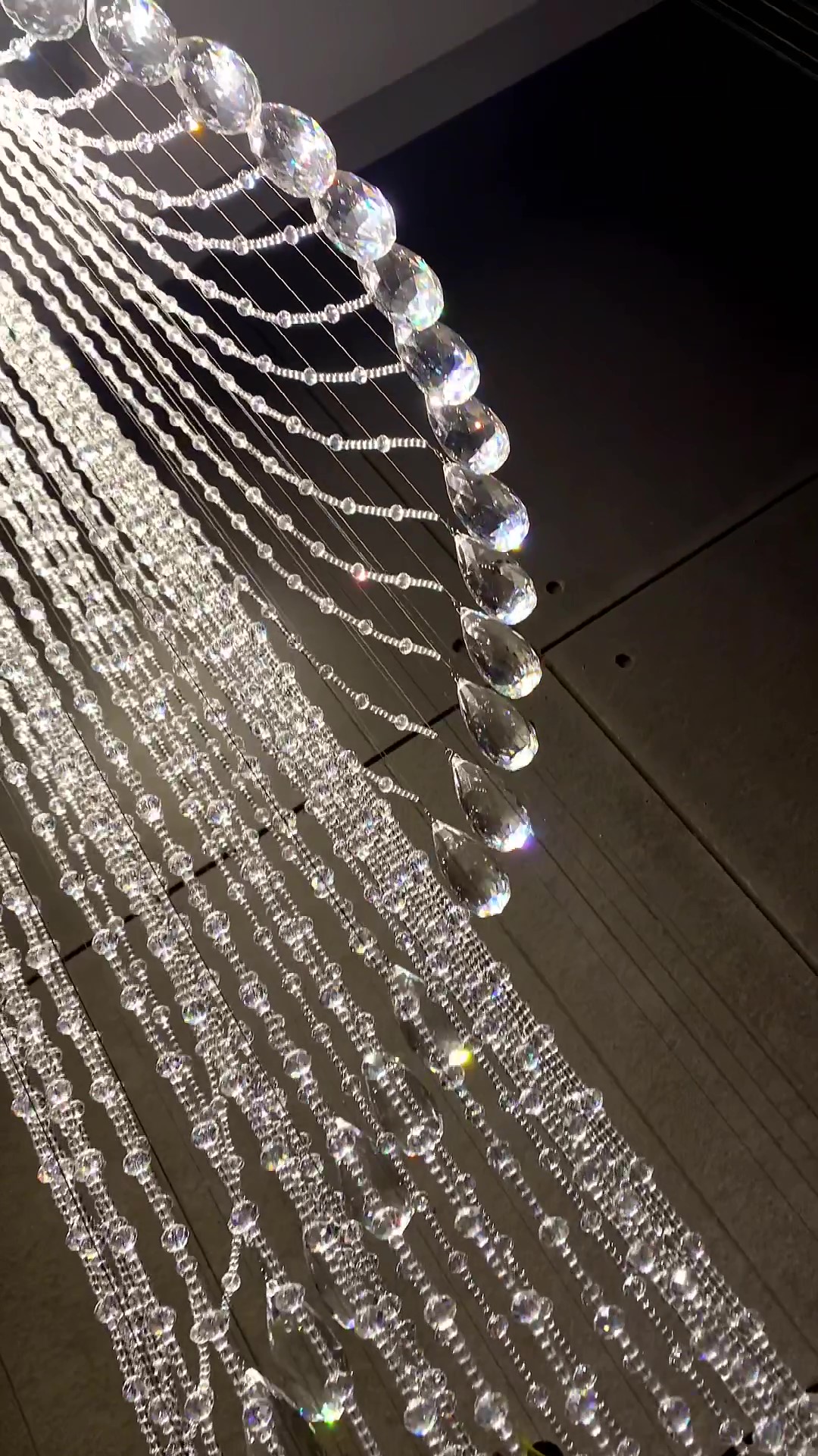 spiral beaded chandelier_Moment2