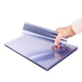 Feuille rigide en PVC transparent pour papeterie ou cahier