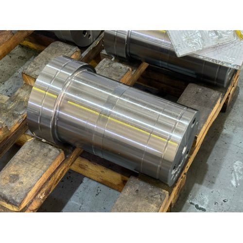 Secondary planetary pin shaft