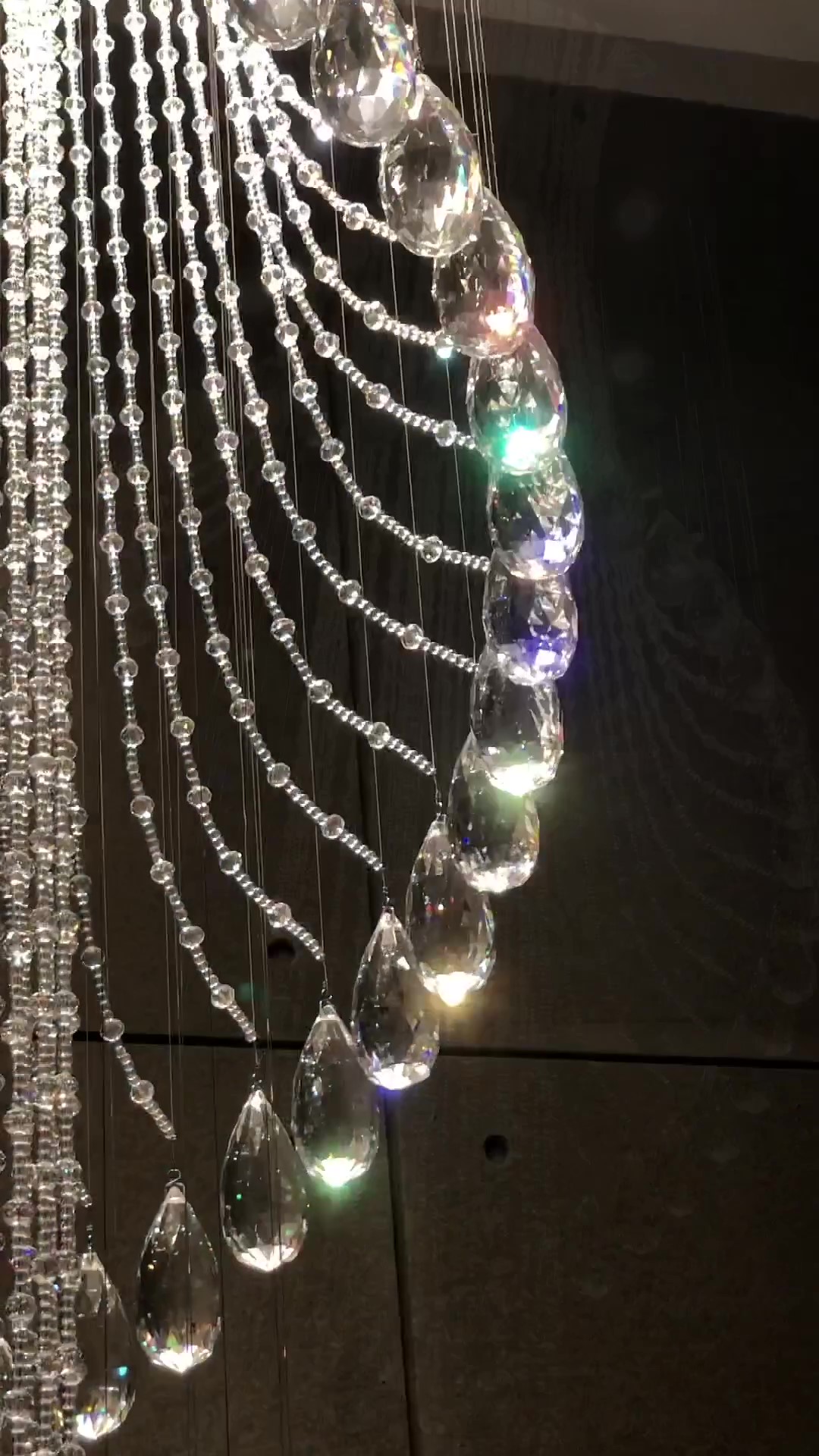 spiral beaded chandelier_Moment