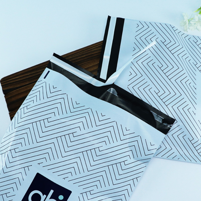 ပို့ဆောင်မှုအတွက် Standard Poly Mailers