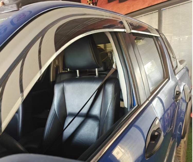 car window visor